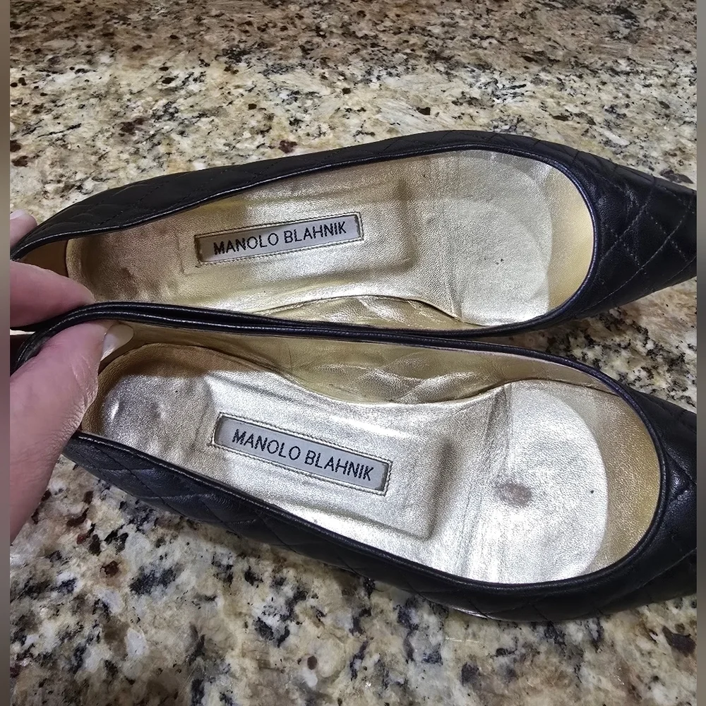 MANOLO BLAHNIK GIUNGLA BLACK QUILTED LEATHER BALLET FLATS SHOES 36.5/6 MSRP $741